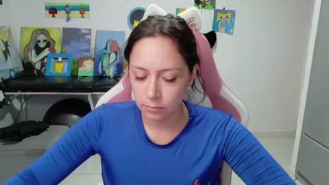 Mia online show from 07/06/26, 03:58
