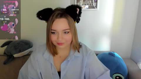 Snapshot of hot_moon_666 chatting on 02/10/26, 10:41 Moon online show from 02/10/26, 10:41