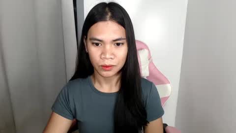 hot_pauline online show from 04/05/26, 12:30