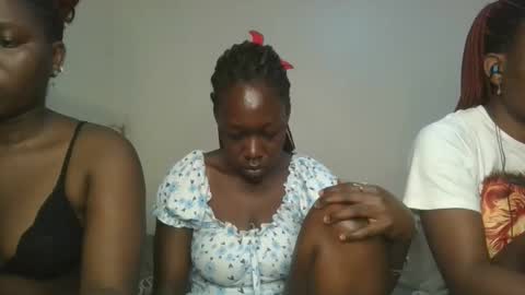 Hot petite online show from 11/04/25, 10:47