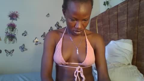 Snapshot of hot_petite100 chatting on 04/11/26, 07:13 hot petite100 online show from 04/11/26, 07:13