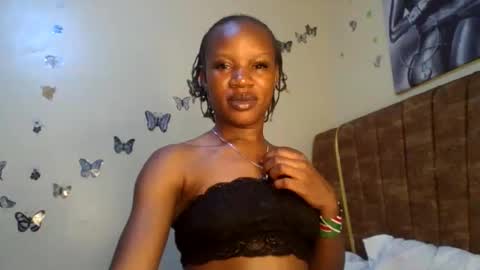 Snapshot of hot_petite100 chatting on 06/10/26, 05:50 hot petite100 online show from 06/10/26, 05:50