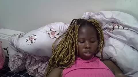 Snapshot of hot_petra2 chatting on 04/19/26, 12:33 Daddys doll online show from 04/19/26, 12:33