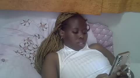 Snapshot of hot_petra2 chatting on 04/29/26, 06:36 Daddys doll online show from 04/29/26, 06:36