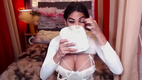 Julli Anna online show from 11/08/25, 10:04