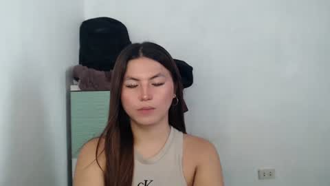 Nikki  online show from 04/14/26, 07:03