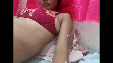 Snapshot of hot_quin11 chatting on 12/23/24, 10:10 hot_quin11 online show from 12/23/24, 10:10