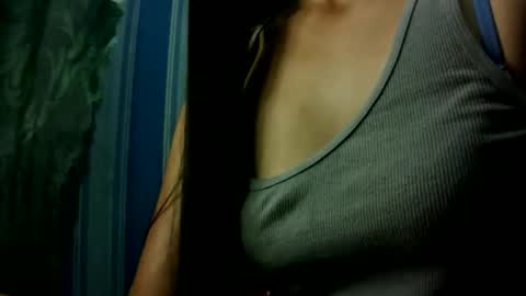 Snapshot of hot_quin11 chatting on 01/31/25, 11:56 hot_quin11 online show from 01/31/25, 11:56