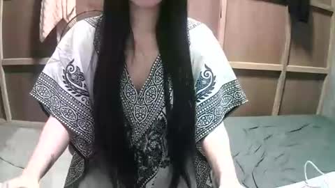 Snapshot of hot_quin11 chatting on 02/19/26, 01:29 hot_quin11 online show from 02/19/26, 01:29