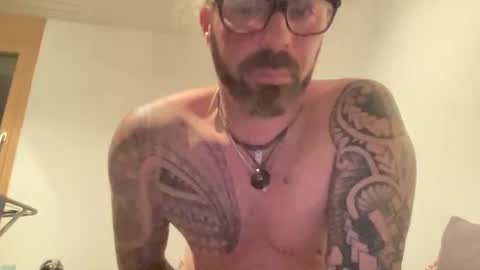 letmedoo2 online show from 12/25/24, 07:02