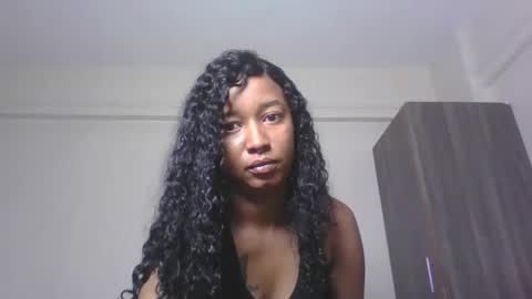 Snapshot of hot_sexxy_love chatting on 06/01/26, 02:52 Hanan online show from 06/01/26, 02:52