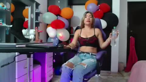 hot sexy bunny online show from 02/20/26, 08:53