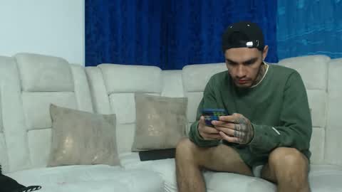 Hot Sharks   online show from 02/03/26, 08:08