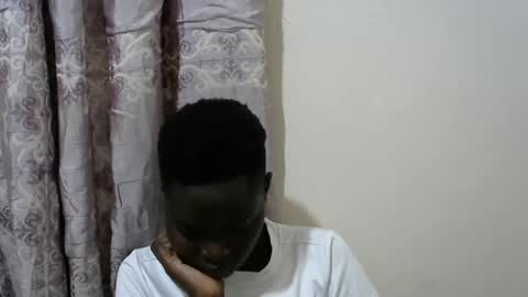 Snapshot of hot_shawrry chatting on 02/10/25, 06:03 hot_shawrry online show from 02/10/25, 06:03