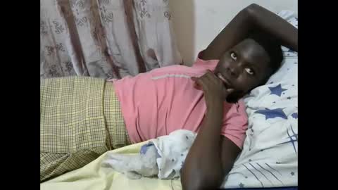 Snapshot of hot_shawrry chatting on 03/04/25, 10:46 hot_shawrry online show from 03/04/25, 10:46