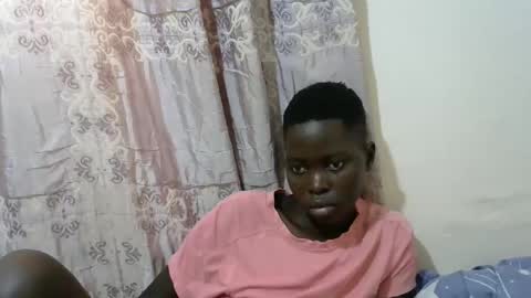 Snapshot of hot_shawrry chatting on 03/05/25, 10:11 hot_shawrry online show from 03/05/25, 10:11