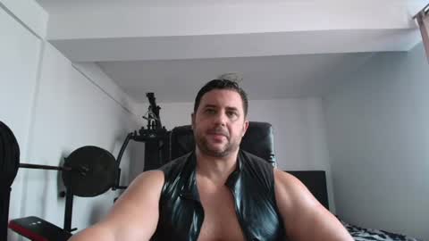 Snapshot of hot_stefano1 chatting on 06/20/26, 04:21 Stefano.. online show from 06/20/26, 04:21