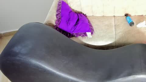 Snapshot of hot_team_wet chatting on 01/18/25, 06:56 LUCY-GAFAS-KOAJ AND MODERATOR SKYLER online show from 01/18/25, 06:56