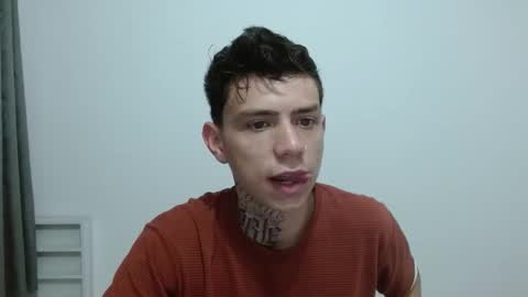 Snapshot of hot_teo_ chatting on 11/28/25, 11:02 Mateo online show from 11/28/25, 11:02