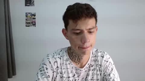 Snapshot of hot_teo_ chatting on 12/01/25, 11:15 Mateo online show from 12/01/25, 11:15