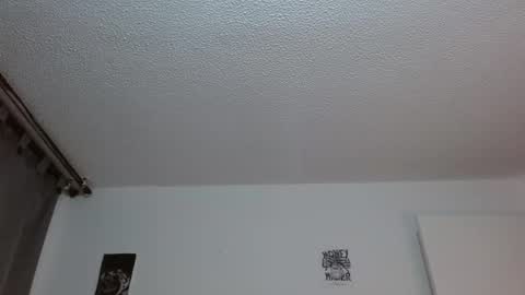 Snapshot of hot_teo_ chatting on 12/17/25, 09:48 Mateo online show from 12/17/25, 09:48