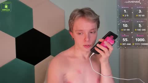 Snapshot of hot_twinkboy chatting on 03/03/25, 03:42 hot_twinkboy online show from 03/03/25, 03:42