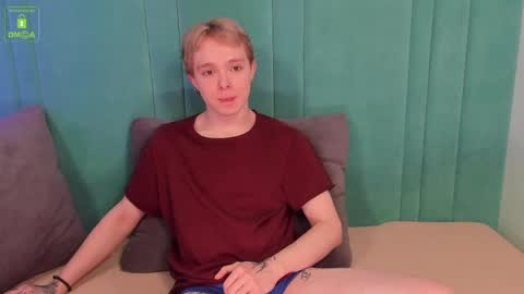 Snapshot of hot_twinkboy chatting on 03/08/25, 10:11 hot_twinkboy online show from 03/08/25, 10:11