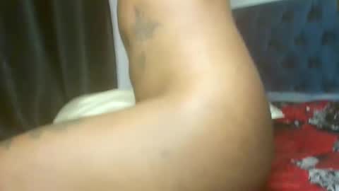 Snapshot of hot_velvet2 chatting on 03/16/26, 05:50 hot_velvet2 online show from 03/16/26, 05:50