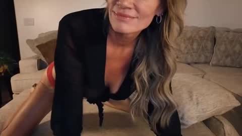 Hot Wife    hotwife sexy new milf highclass brunette bigboobs natural mature online show from 02/28/26, 03:07