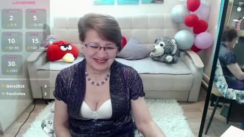 Snapshot of hot_woman04 chatting on 04/03/26, 06:39 Sofia online show from 04/03/26, 06:39
