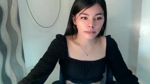 Snapshot of hot_yanna143 chatting on 06/01/26, 09:27 Yanna online show from 06/01/26, 09:27