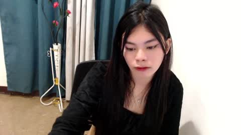 Snapshot of hot_yanna143 chatting on 06/21/26, 12:52 Yanna online show from 06/21/26, 12:52