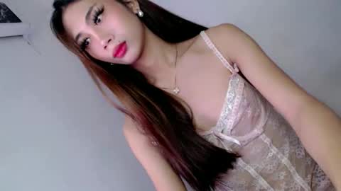 hotasian2345 online show from 02/17/26, 10:05