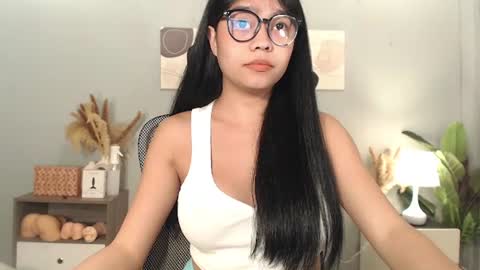 hotasian_gabby69 online show from 04/26/26, 10:57