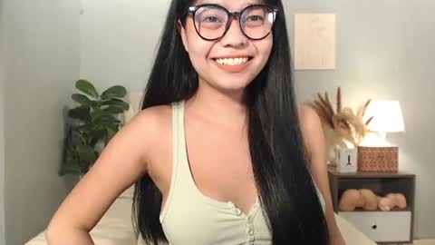 Snapshot of hotasian_gabby69 chatting on 05/28/26, 10:01 hotasian_gabby69 online show from 05/28/26, 10:01