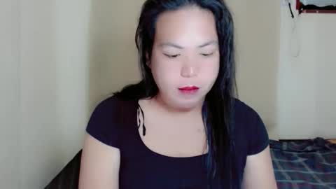Snapshot of hotasian_mama chatting on 05/16/26, 07:27 Grace online show from 05/16/26, 07:27