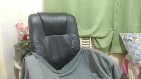 hotasianayra69 online show from 11/30/25, 04:22