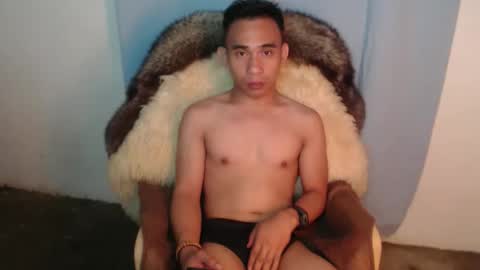hotasianguyxxx online show from 12/01/25, 06:24