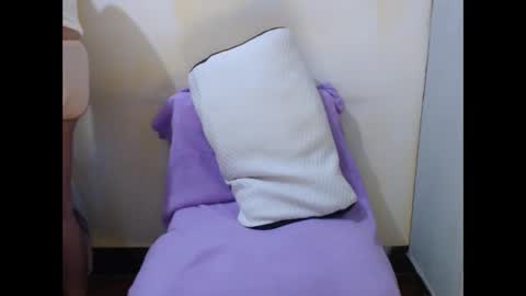 hotasianyue69 online show from 04/02/26, 03:42