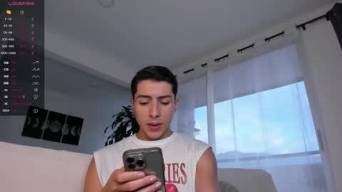 Andrew xdres08 online show from 01/24/25, 10:41