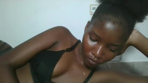 Snapshot of hotbabbee chatting on 06/17/26, 03:46 love online show from 06/17/26, 03:46