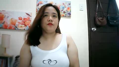 Lynn online show from 11/24/25, 12:32