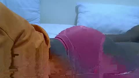 hotberry_7 online show from 04/15/26, 09:04