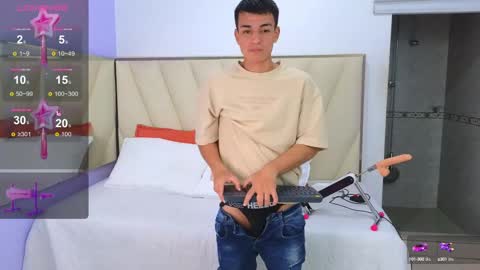 hotboy21_ online show from 10/01/25, 04:07