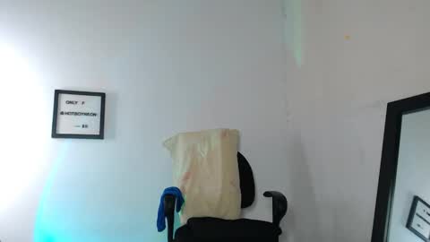 Alex Neon online show from 09/11/25, 01:49