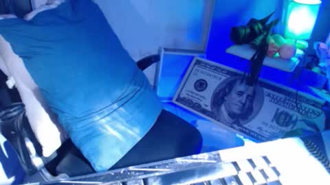 hotbritneyxx online show from 12/17/25, 11:22