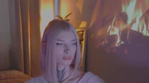 hotchubently online show from 03/05/25, 11:17