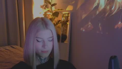 hotchubently online show from 03/06/25, 12:09