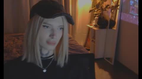 hotchubently online show from 03/11/25, 05:35