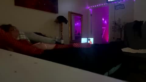 hotcouple1319 online show from 10/08/25, 07:50